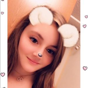 Meet your Posher, Crissa